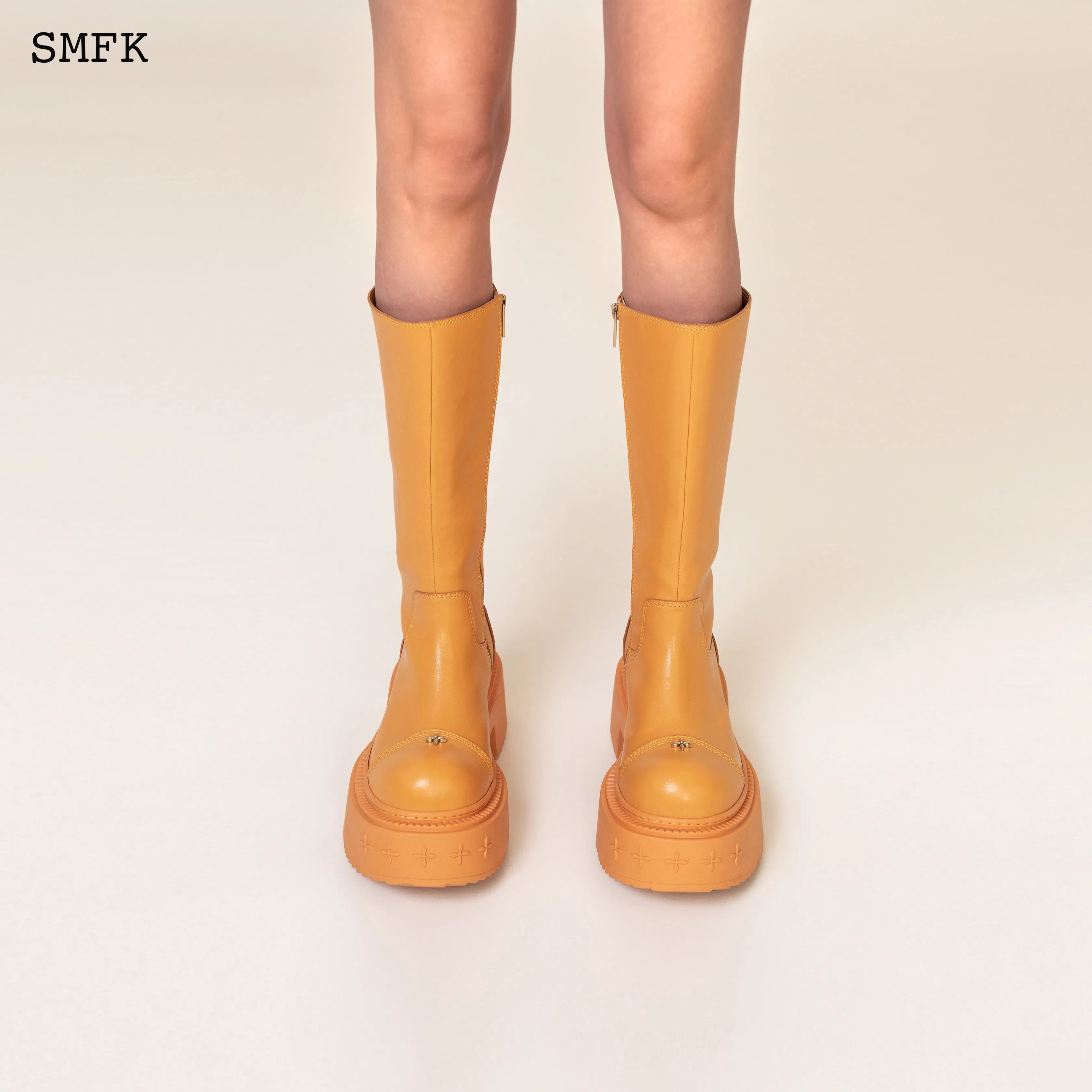 Compass Wild Medium Riding Boots In Ginger