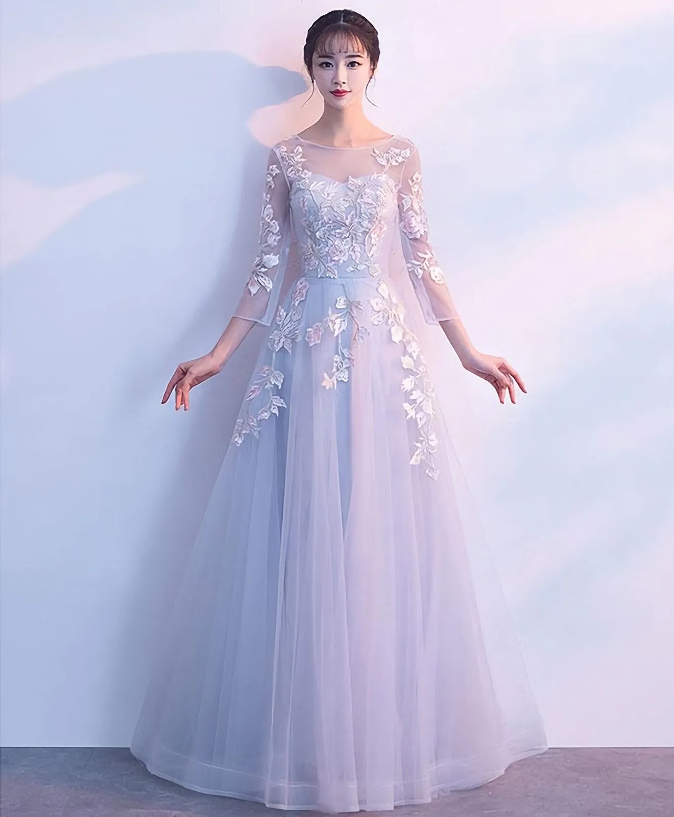 Gray Round Neck Tulle Lace Applique Long Prom Dress Gray Evening Dress