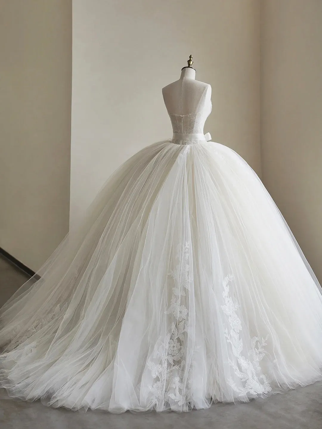 Light Champagne Ball Gown Tulle Sweetheart Long Prom Dress Beautiful Formal Dress Sweet 16 Dress