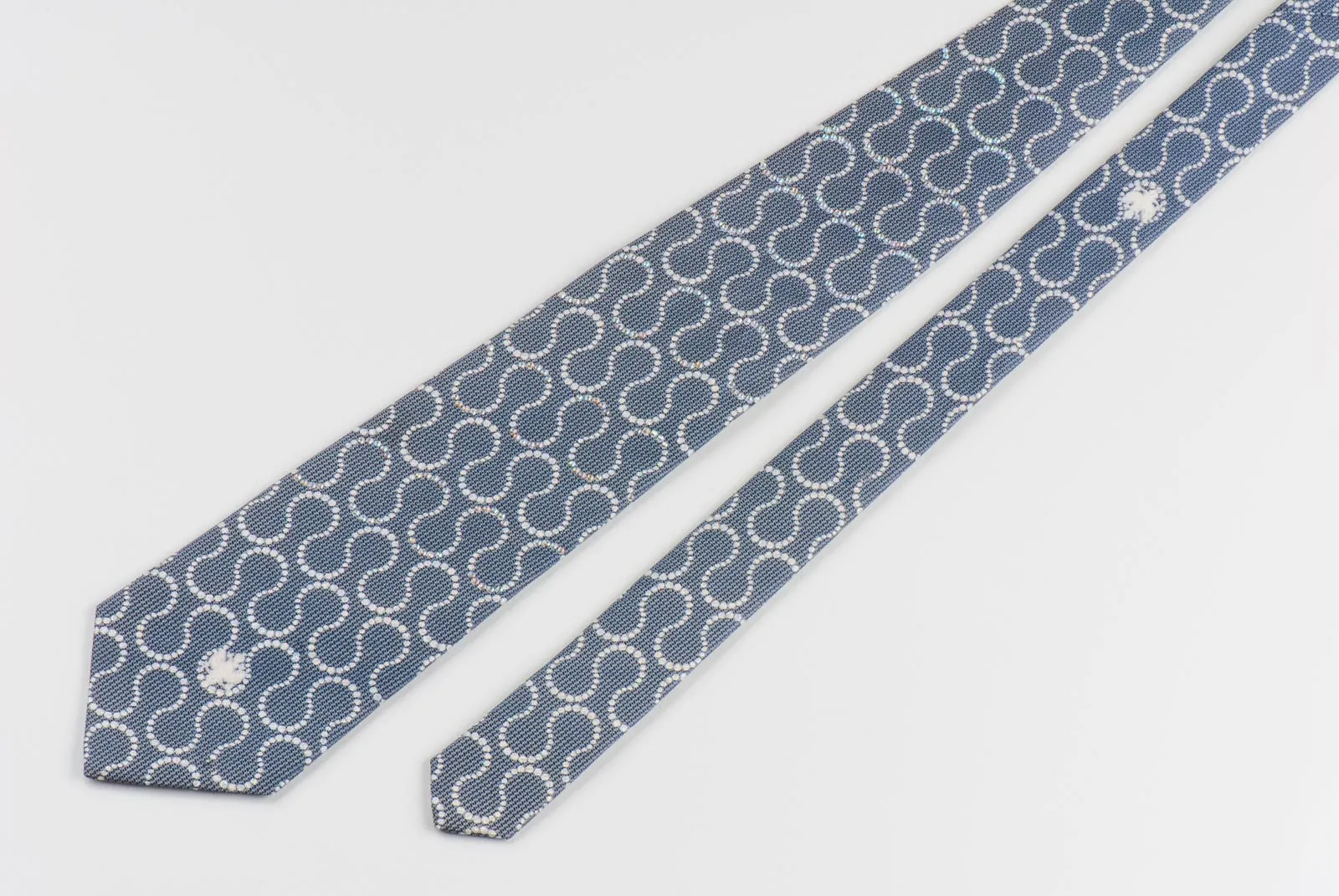 Renoma Mens Geometric Silver Rhinestone Silk Tie with Sparkles on Gray Background