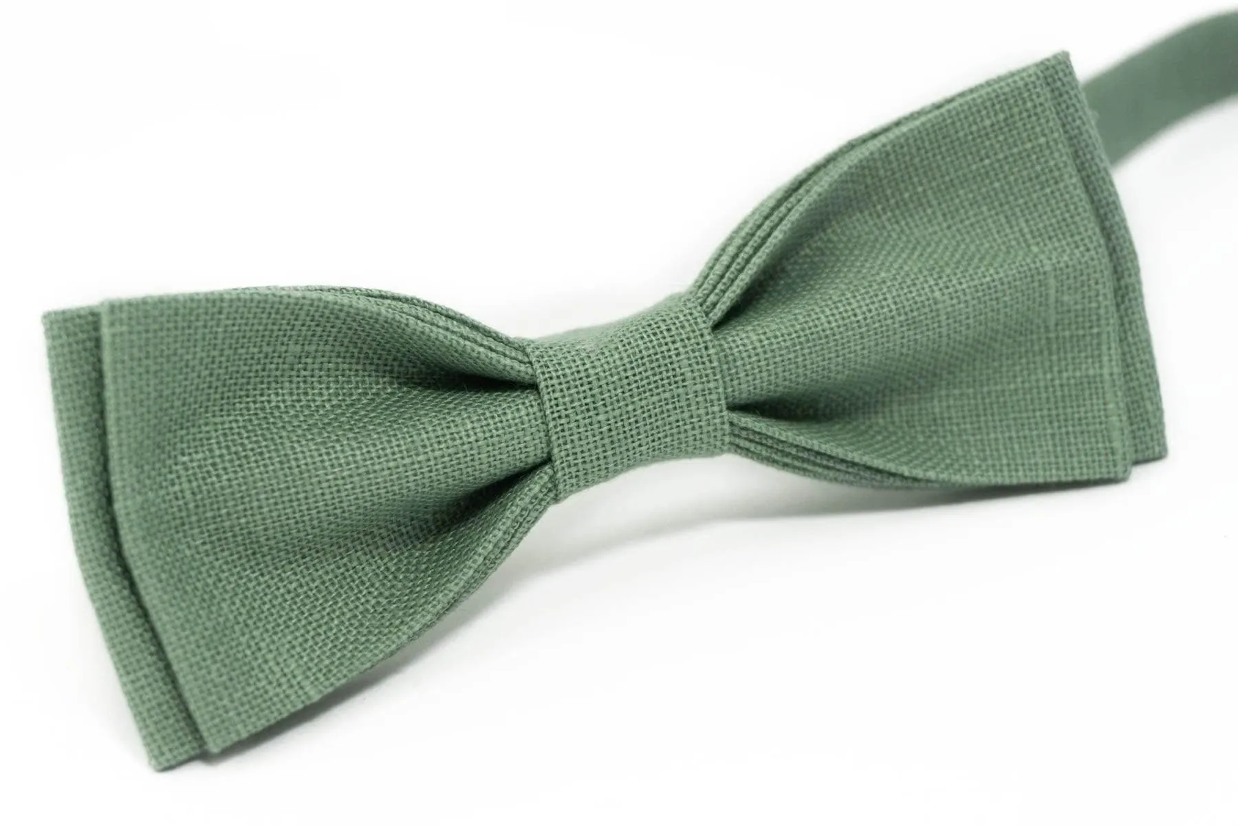 Sage green bow tie |  Sage Green color groomsmen ties or ties for wedding - Linen bow tie