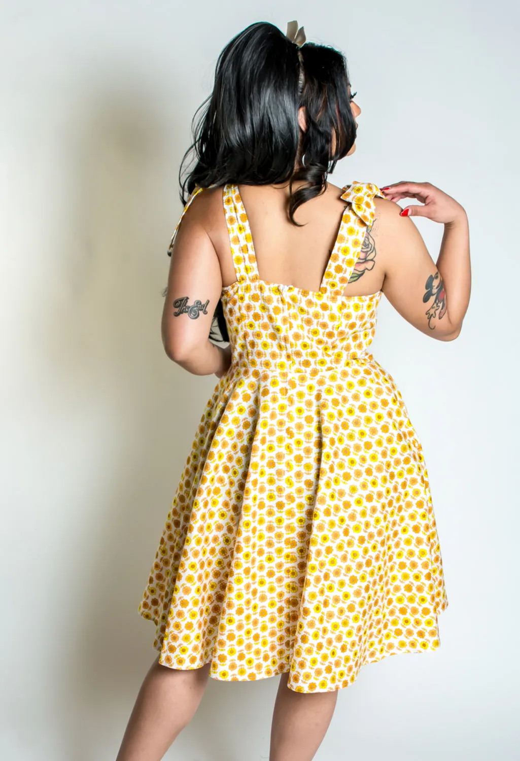Sarah Swing Dress - Retro Daisy, Yellow