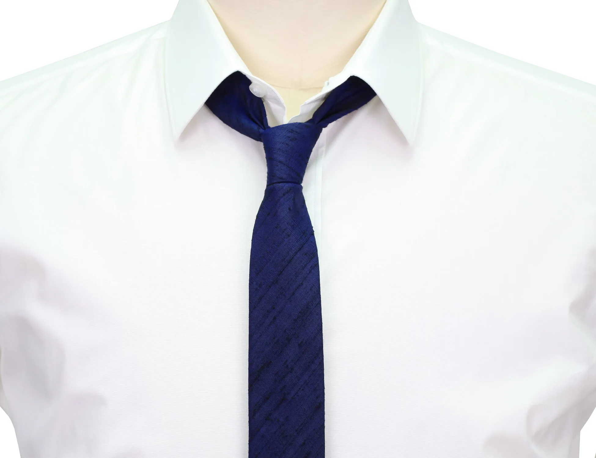 Skinny Tie in Navy