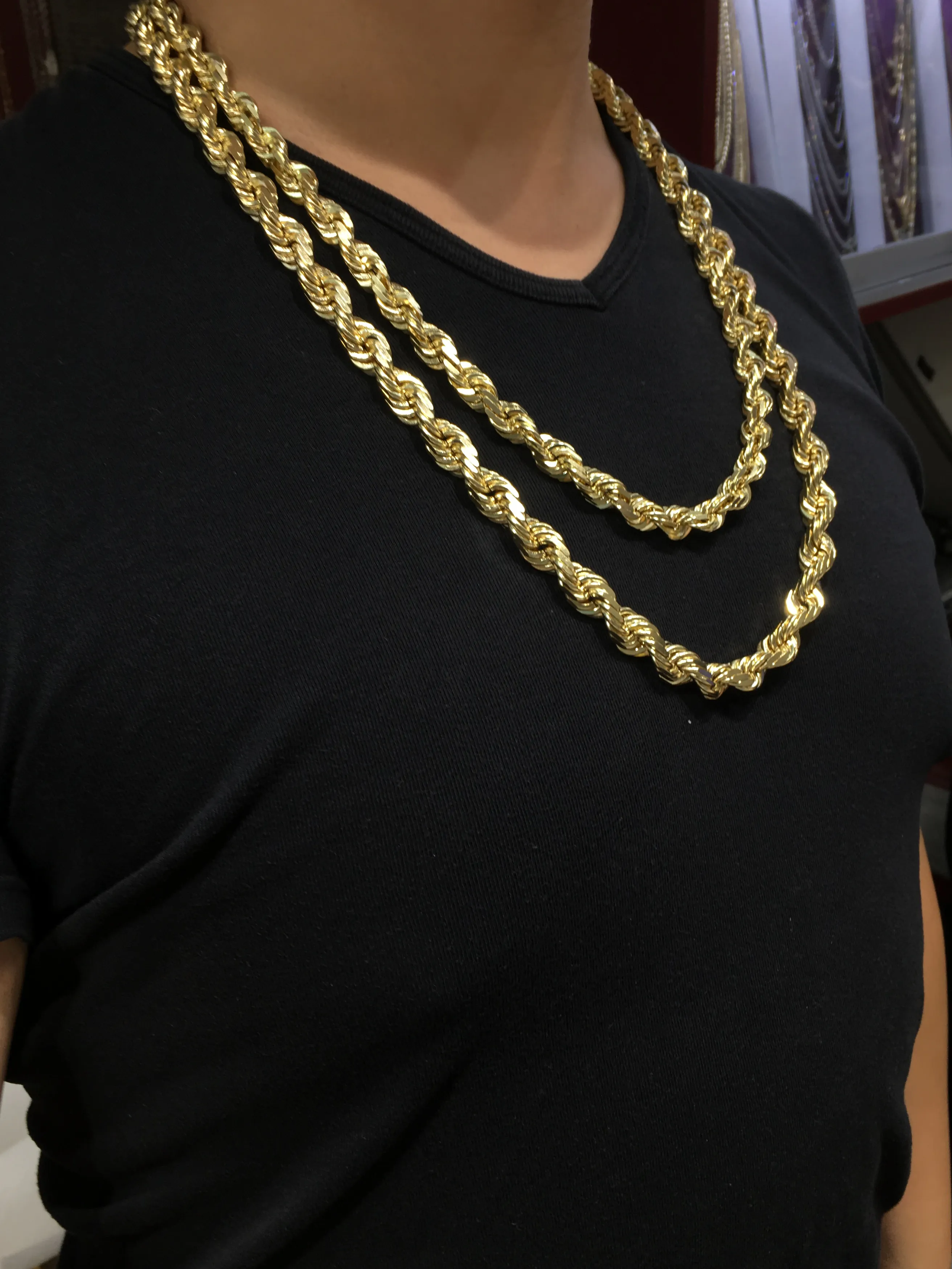 Solid Diamond-Cut Rope Chain (14K)
